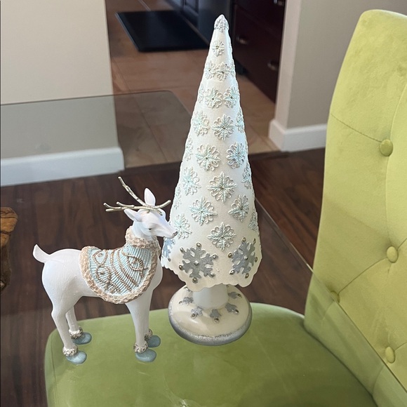 Elegant White and Silver Reindeer and Resin Tree Holiday Decor Set - Picture 8 of 8